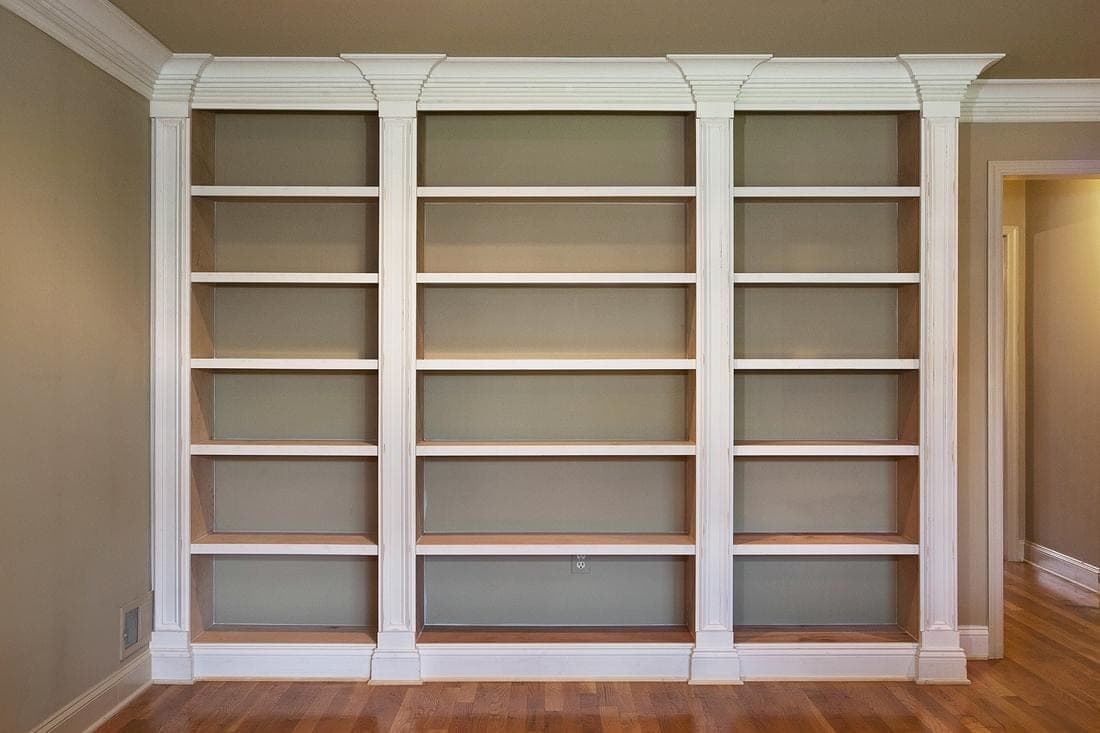 Built-Ins custom-built installation example 2 by a licensed and insured master carpenter